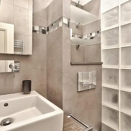 Apartment Mezzanine Quartier Luxembourg Free Netflix Paris